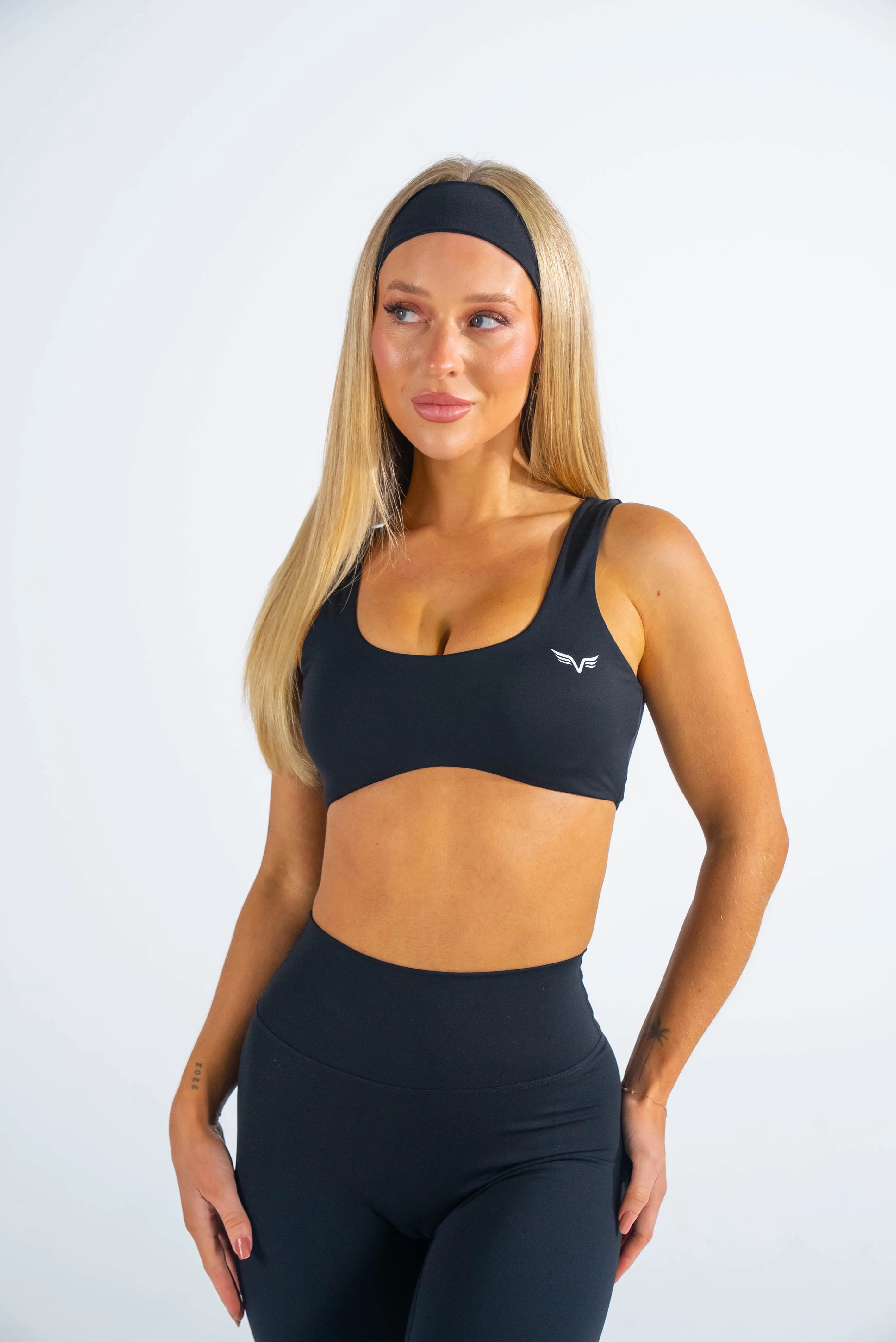 Classic Sculpt Curves Sports Bra Black - Image 6