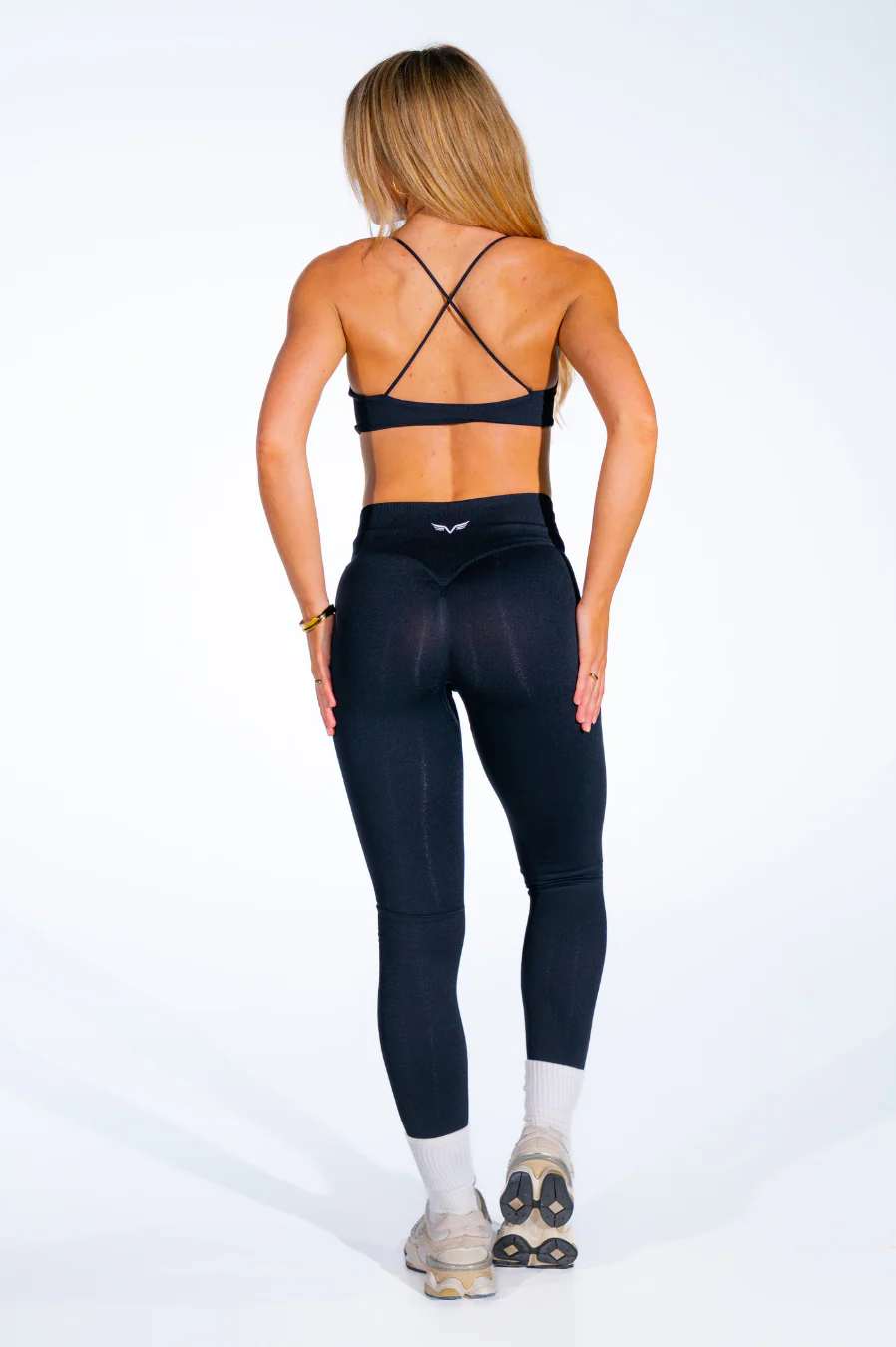 Club Athletica Amplify Seamless Sports Bra Black - Image 7