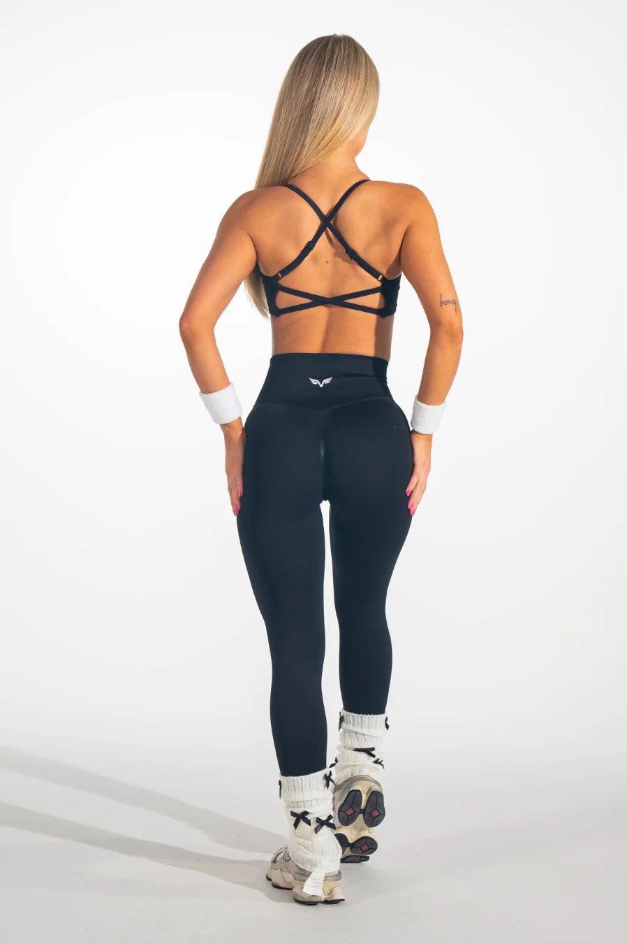 Club Athletica Impact Adjustable Crop Black - Image 6