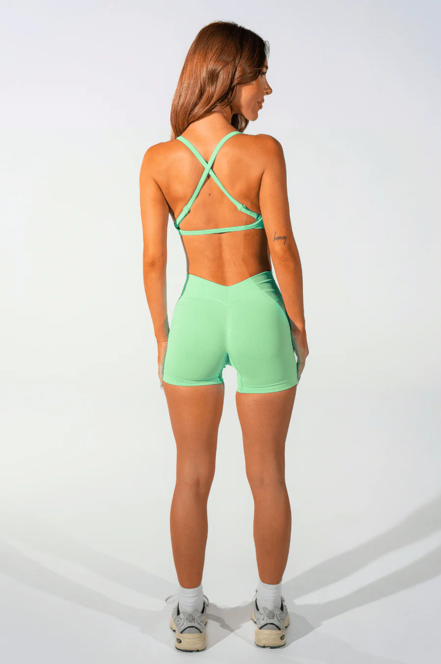 Club Athletica Sculptura Seamless Crop Top Matcha Mint - Image 7