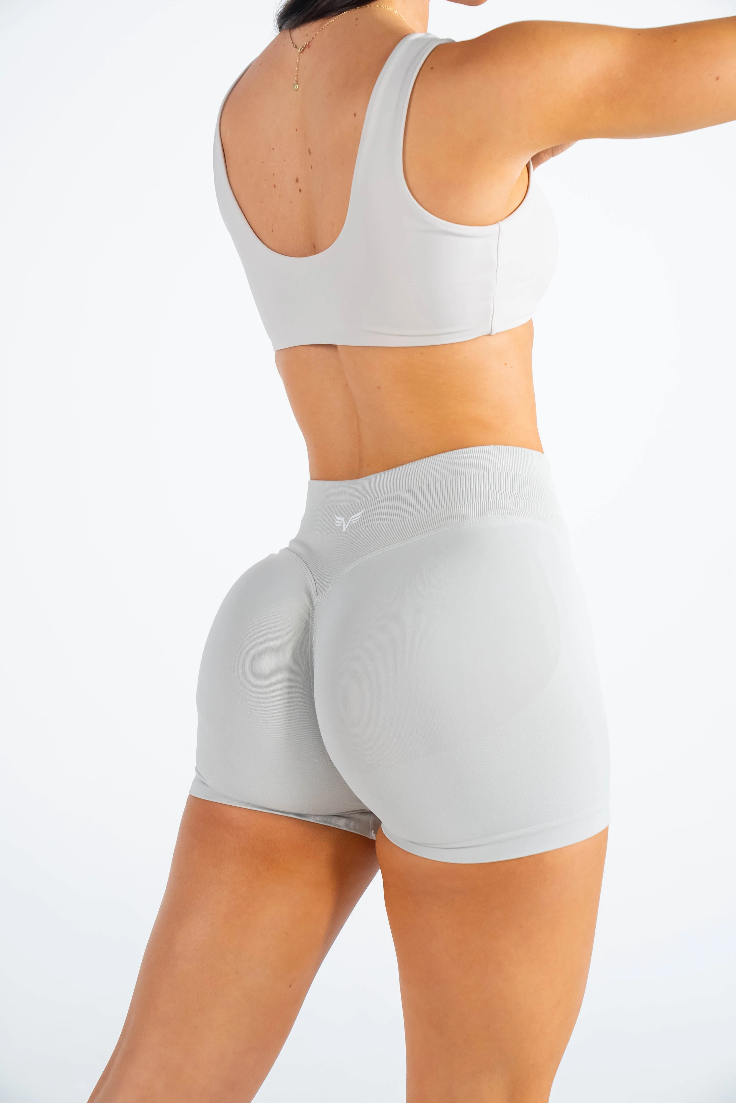 Club Athletica Flex Seamless Shorts Cloud Grey - Image 3